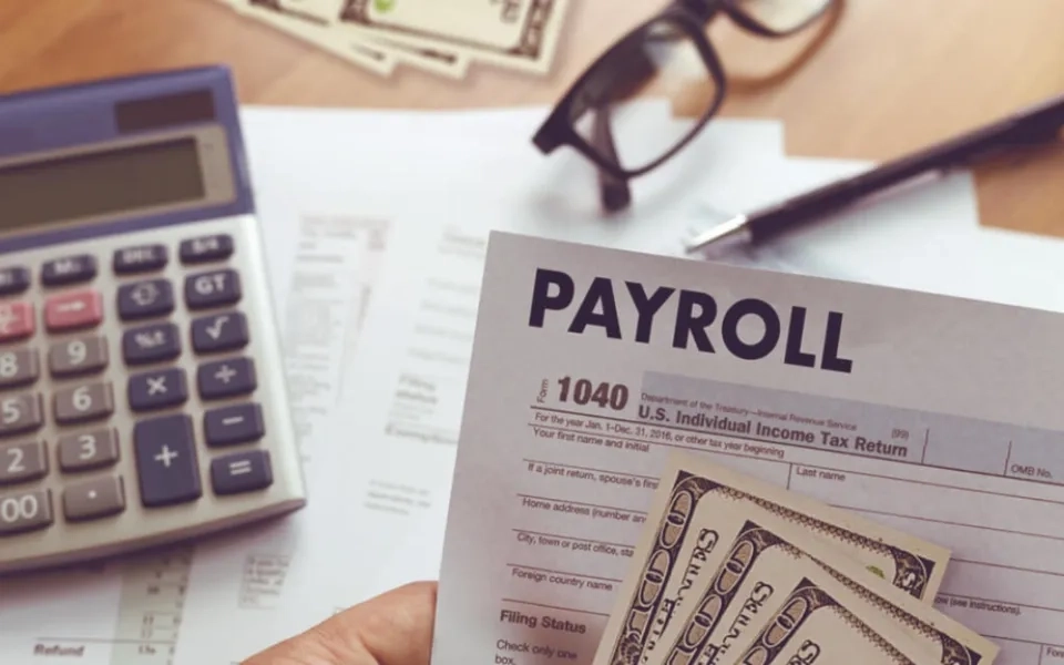 5 Reasons that Indicate it’s Time to Move to a Cloud Based Payroll Software