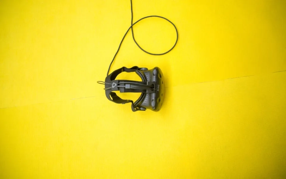 Use of Virtual Reality Environments to Improve HR Processes