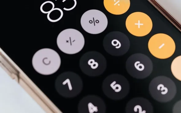 Increasing User Engagement and Retention in Financial Apps Through Personalized Interfaces