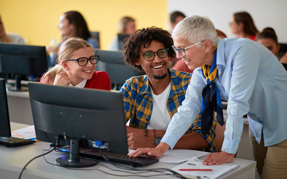 Success Services: The New Customer Paradigm in the Digital & AI-First Economy