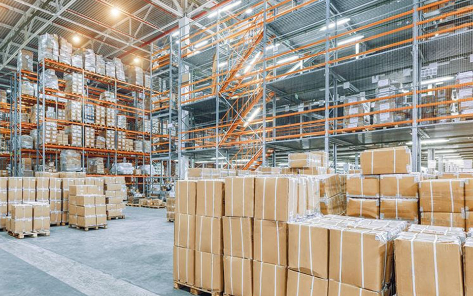 Large-sized deals drove 40% of industrial & warehousing demand in 2024