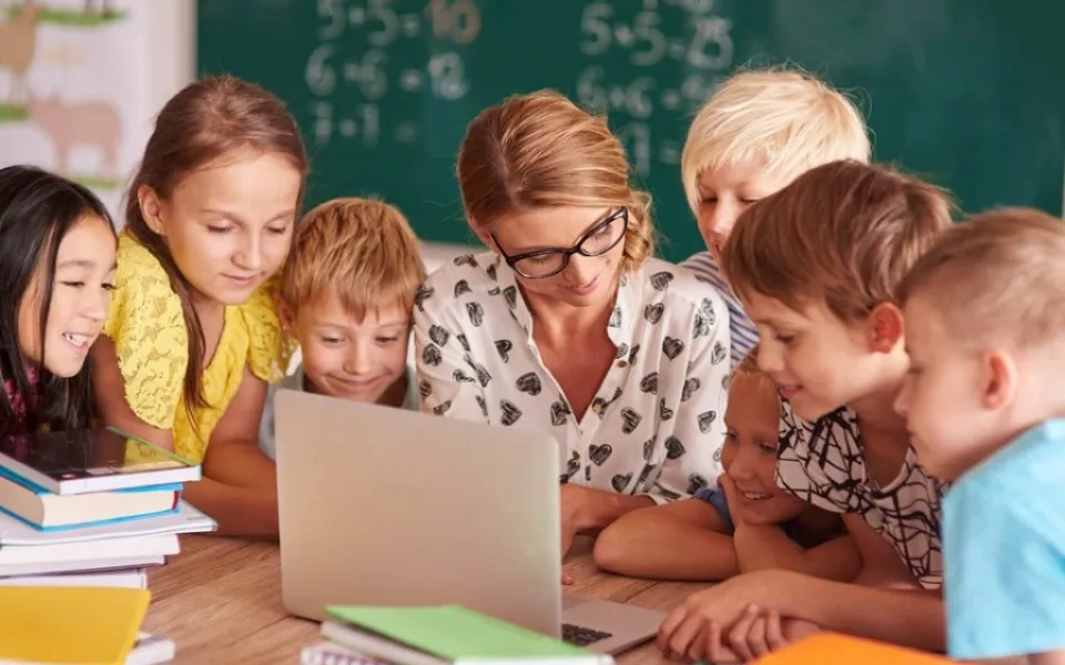 School Mapping for Better Learning