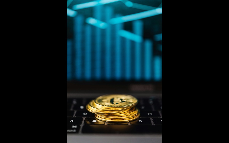 What Is UniswapX and Why Is It Changing the Game for DeFi Trading?