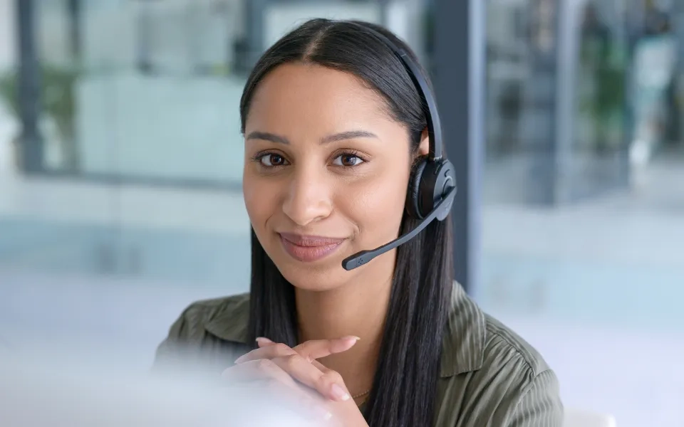 Intelligent Automation in Customer Service: Enhancing the Customer Experience