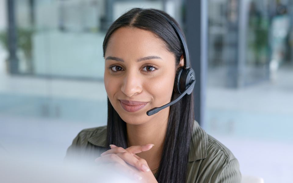 Intelligent Automation in Customer Service: Enhancing the Customer Experience