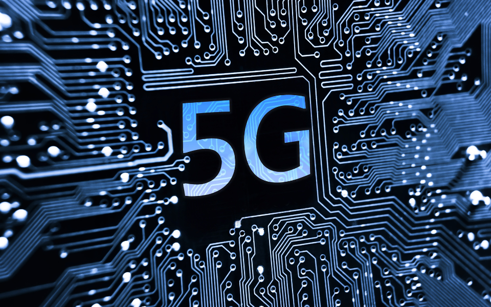 The Impact of 5G Technology: Transforming Connectivity and Communication