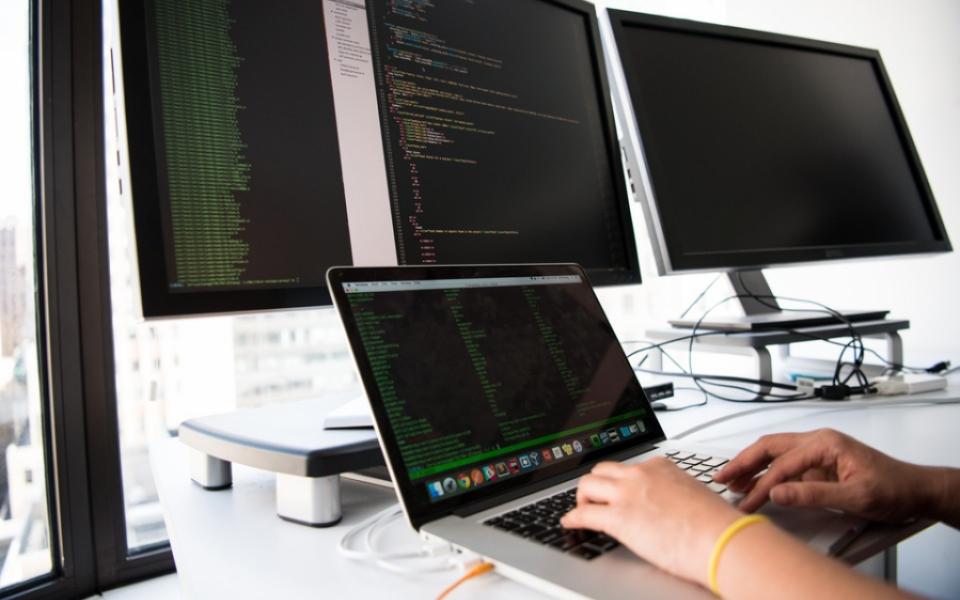 AngularJS Vs. jQuery – The Comparison 