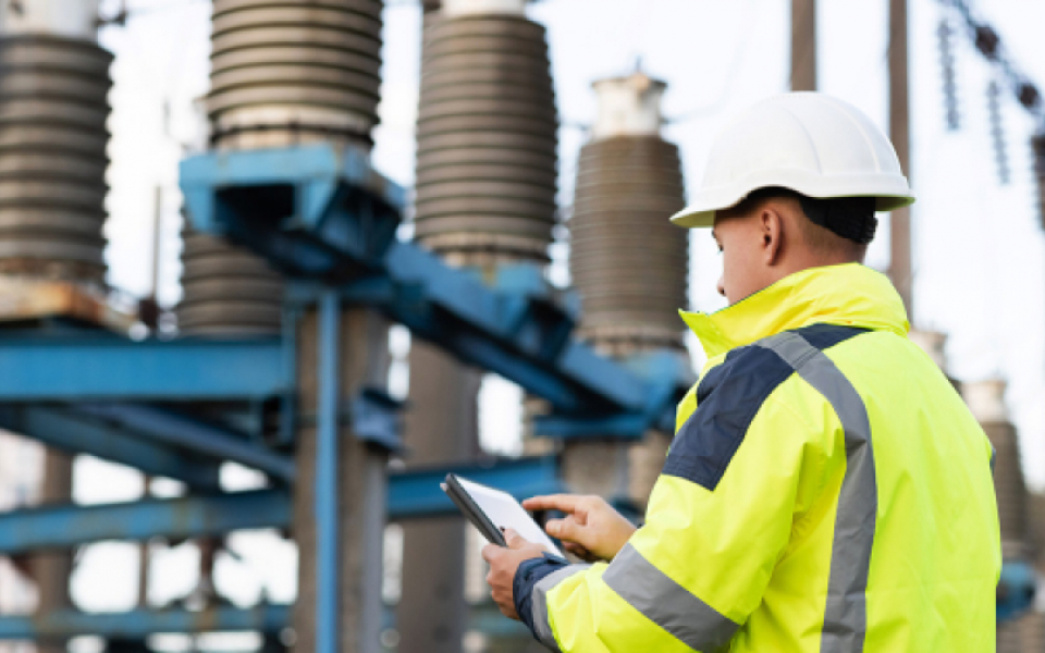 EMPOWERING UTILITIES: STREAMLINING INFRASTRUCTURE MANAGEMENT WITH EDGE ANALYTICS